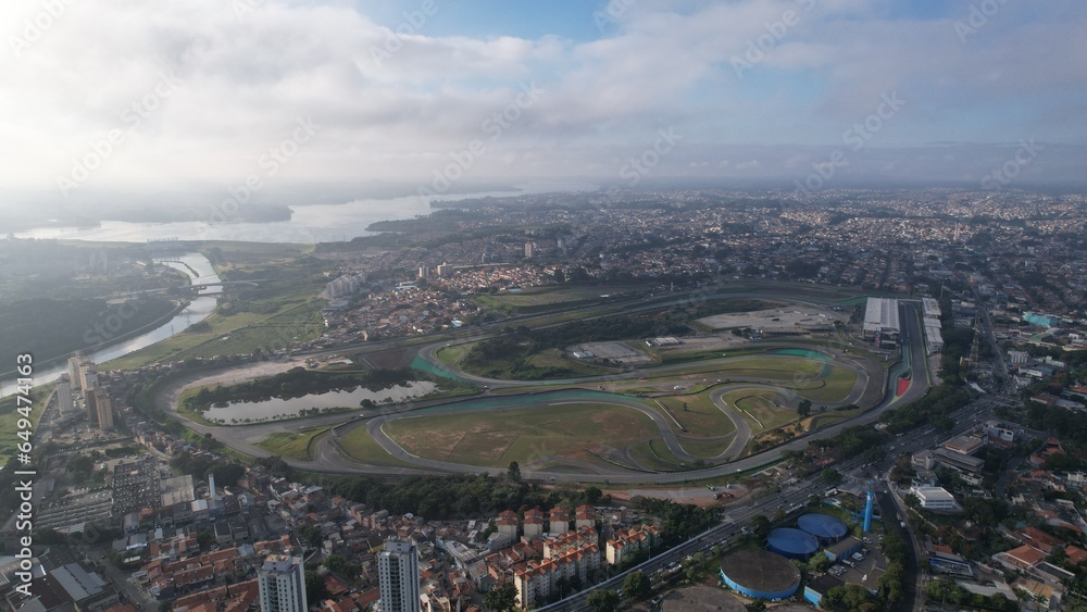 The Interlagos Labyrinth: Why Mastering Brazil’s Iconic Circuit Still Breaks Champions